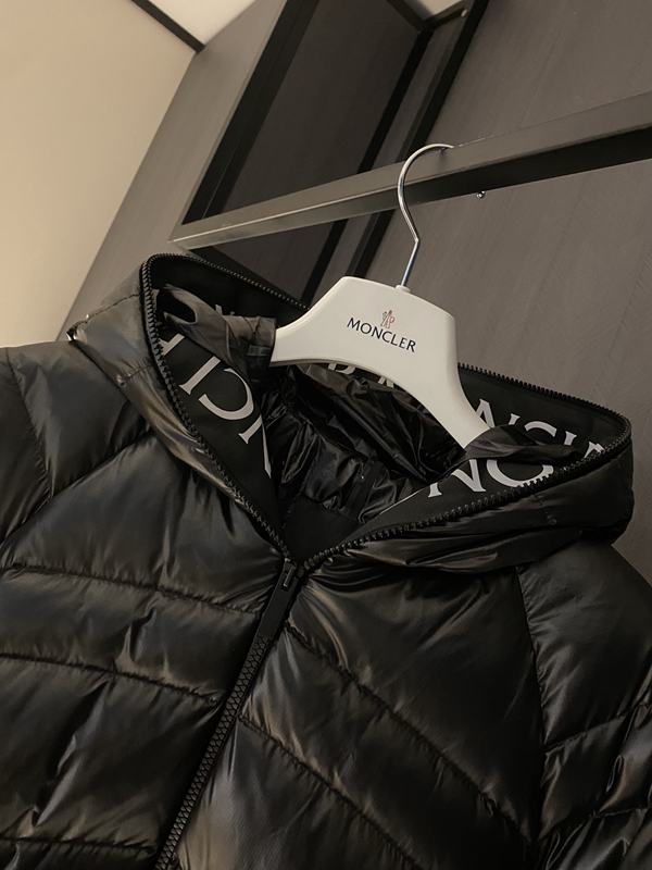 ハイクオリティダウンジャケット内部構造